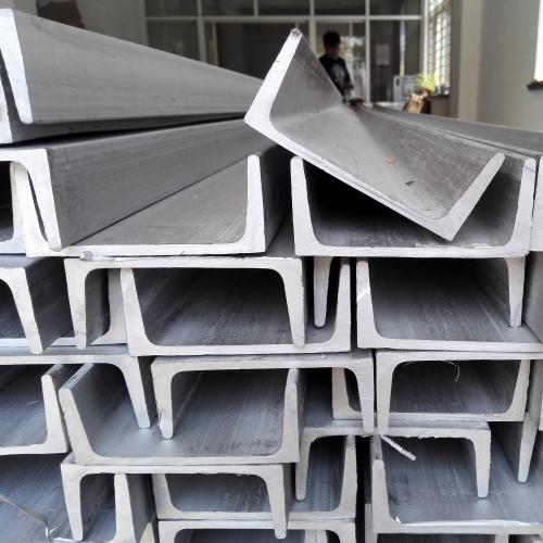 天津不锈钢槽钢​需求的快速上升 库存转降