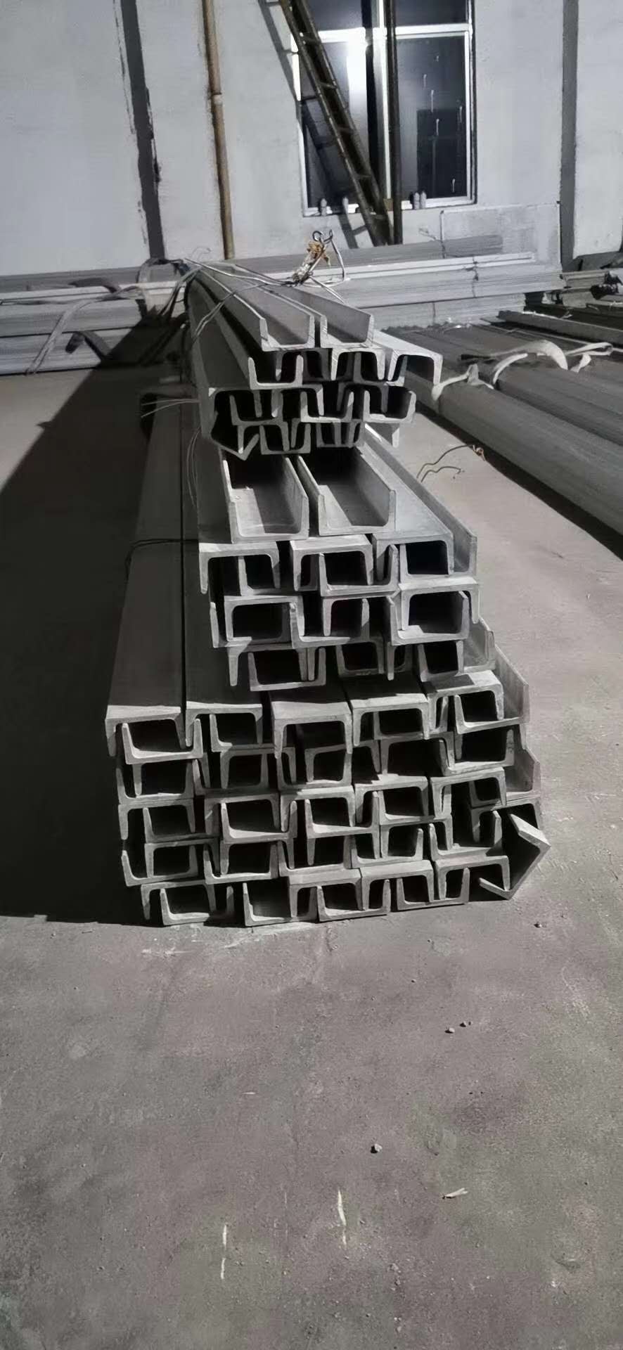 316L不锈钢角钢槽钢最新规格化学成分表用途以及性能